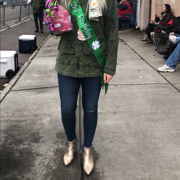 Metallic gold ankle booties - Picture 5 of 5